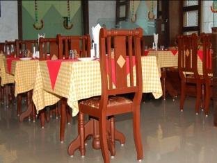 Hotel Kpm Regency Palakkad Esterno foto